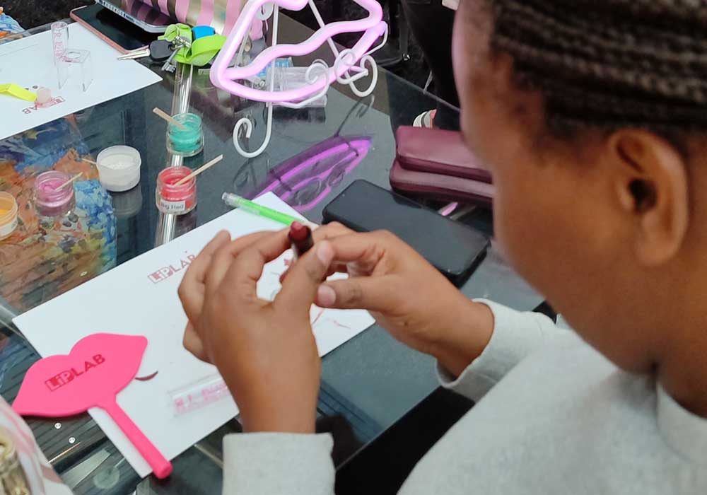 Norwood Mall Lipstick making Workshop